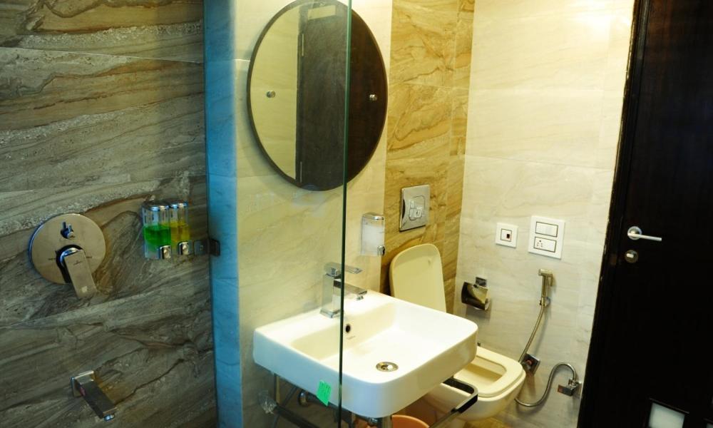 Hotel Jullundur 18 Chandigarh Luaran gambar