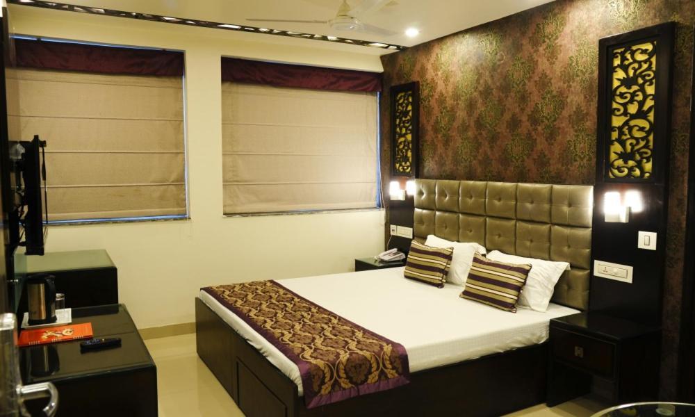 Hotel Jullundur 18 Chandigarh Luaran gambar