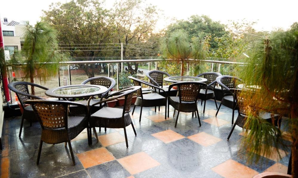 Hotel Jullundur 18 Chandigarh Luaran gambar